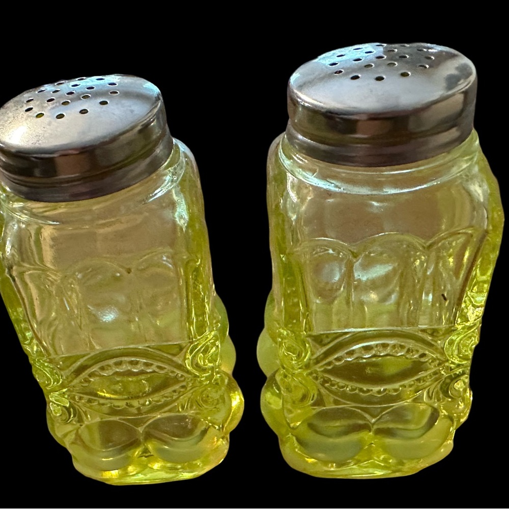 Mosser Vaseline Glass Eye Winkler Pattern